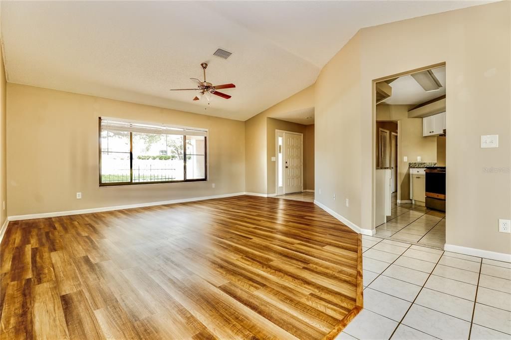 For Rent: $1,865 (3 beds, 2 baths, 1755 Square Feet)