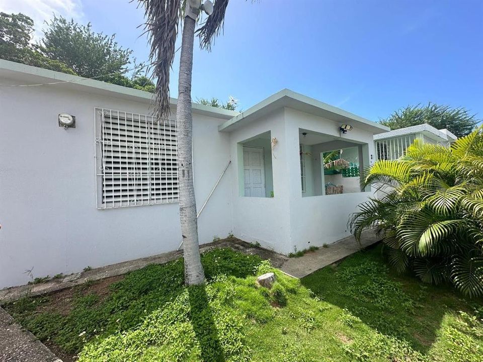 Недавно продано: $128,000 (3 спален, 1 ванн, 810 Квадратных фут)