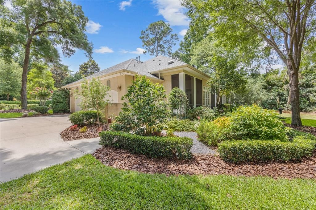 For Sale: $1,250,000 (3 beds, 3 baths, 3705 Square Feet)