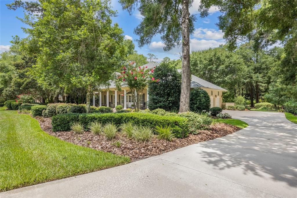 For Sale: $1,250,000 (3 beds, 3 baths, 3705 Square Feet)