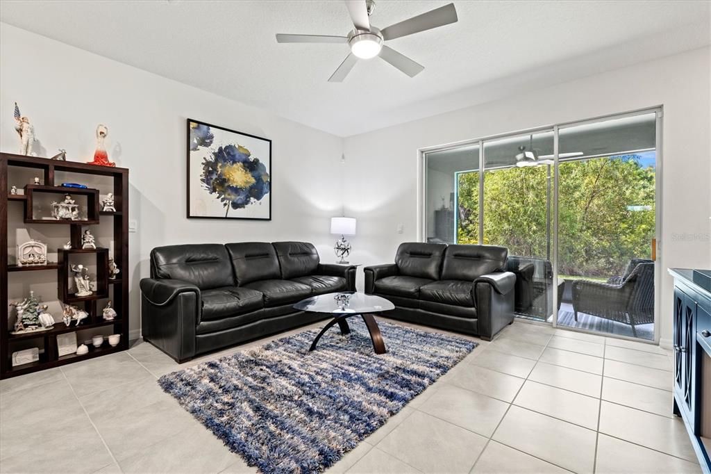 Active With Contract: $399,900 (3 beds, 2 baths, 1724 Square Feet)