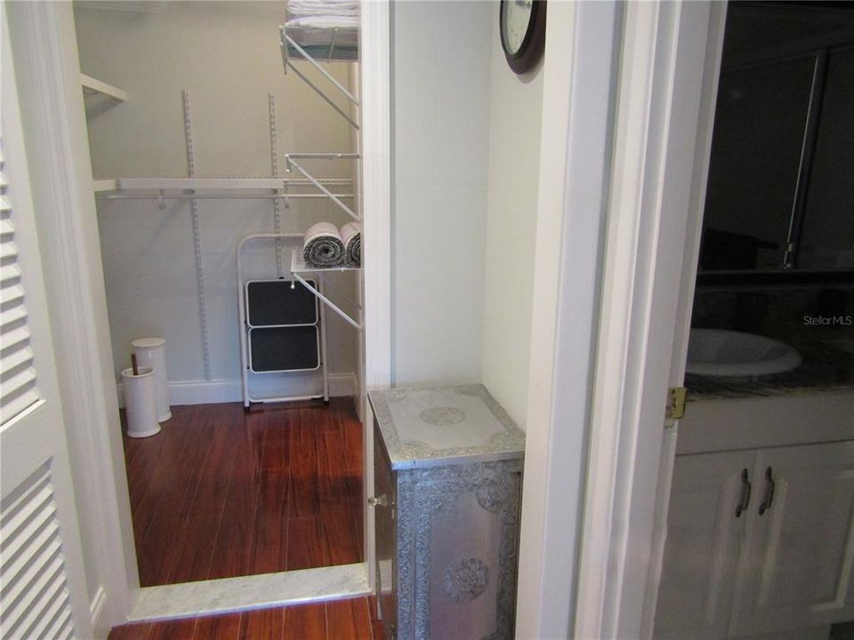 For Rent: $4,150 (2 beds, 2 baths, 1118 Square Feet)