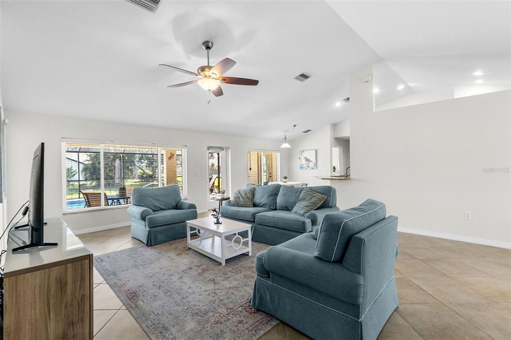 Active With Contract: $475,000 (4 beds, 2 baths, 2145 Square Feet)