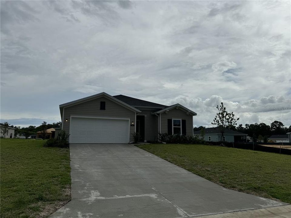 For Sale: $285,000 (3 beds, 2 baths, 1544 Square Feet)