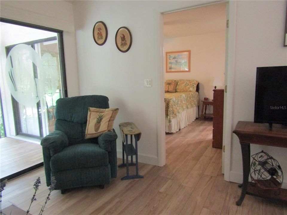 For Rent: $4,150 (2 beds, 2 baths, 1073 Square Feet)