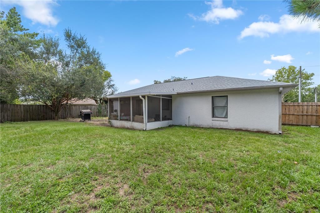 Active With Contract: $239,900 (3 beds, 2 baths, 1236 Square Feet)