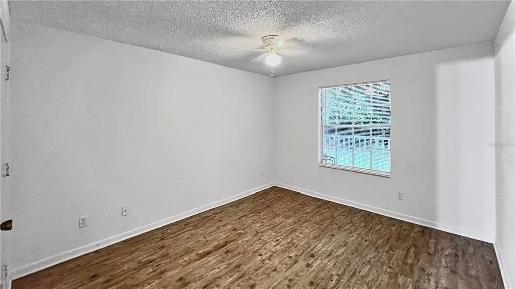 For Rent: $1,500 (1 beds, 1 baths, 715 Square Feet)