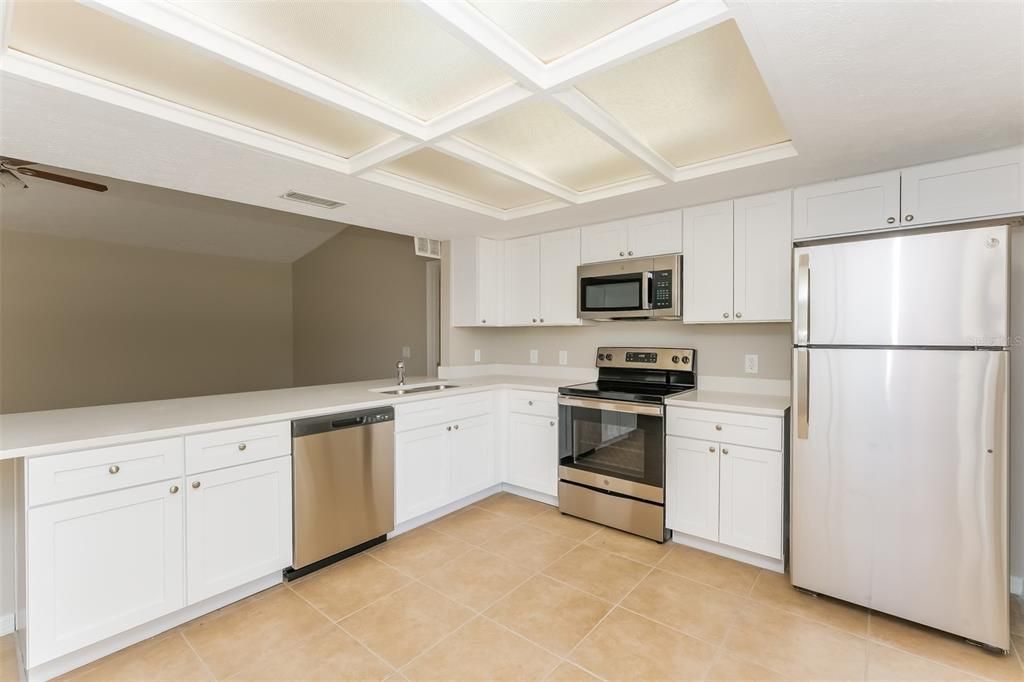 Active With Contract: $2,291 (3 beds, 2 baths, 1222 Square Feet)