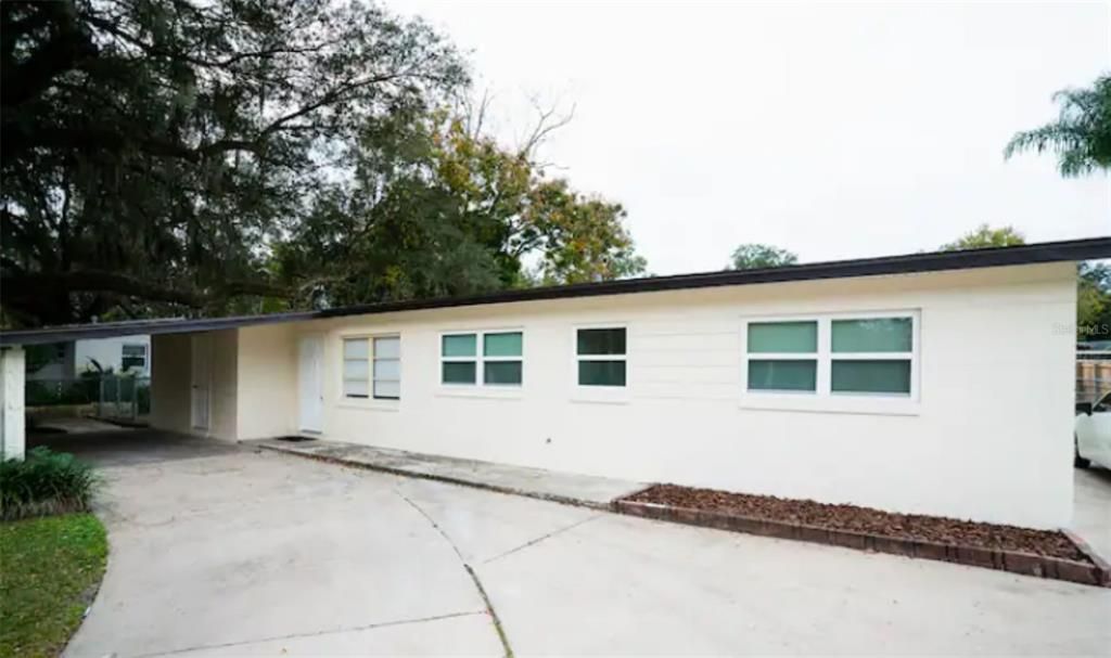 For Rent: $2,850 (3 beds, 2 baths, 1124 Square Feet)