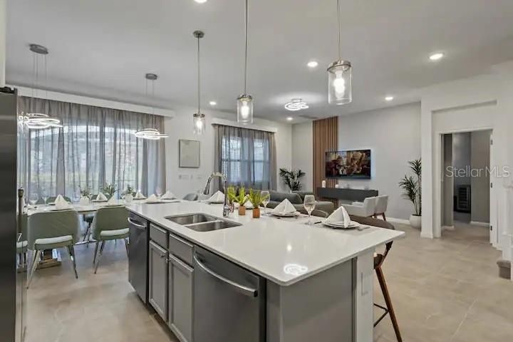 En Venta: $1,800,000 (8 camas, 8 baños, 3208 Pies cuadrados)