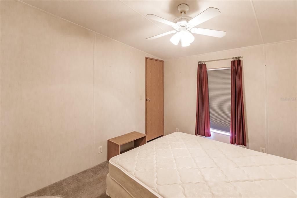 For Sale: $152,000 (3 beds, 2 baths, 1056 Square Feet)