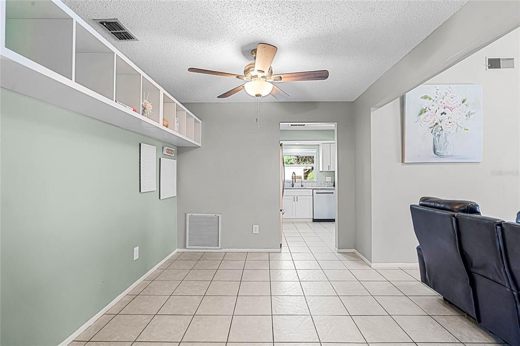 Active With Contract: $459,900 (4 beds, 2 baths, 1648 Square Feet)