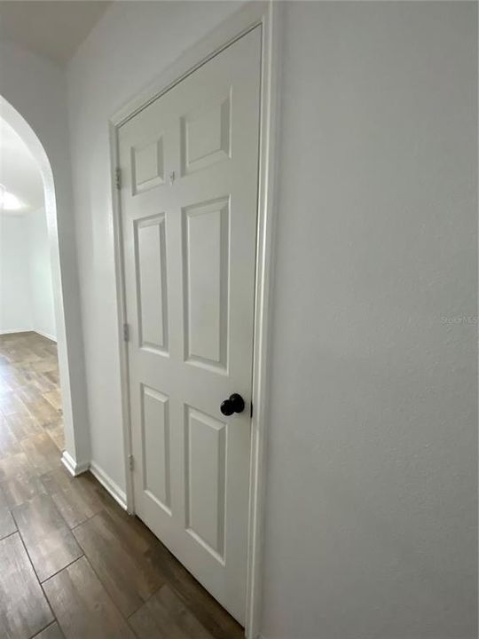 1/2 Bathroom Door