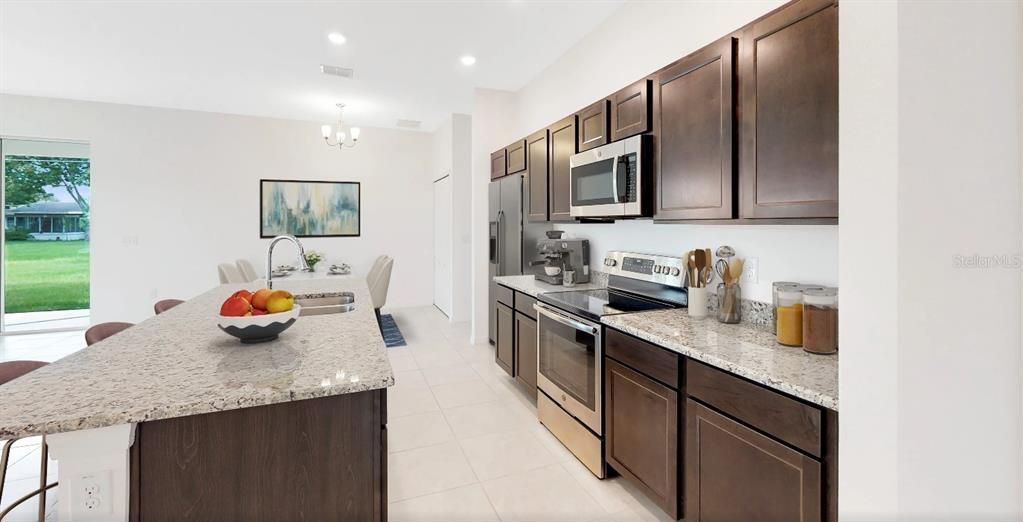 Под контрактом: $359,990 (3 спален, 2 ванн, 1602 Квадратных фут)