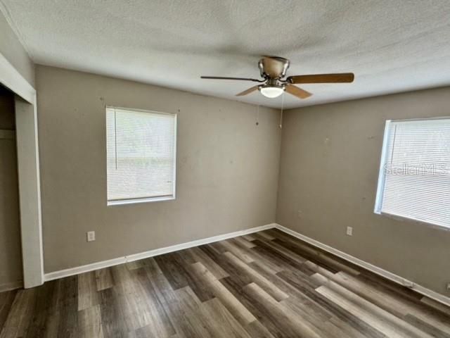 For Sale: $173,999 (3 beds, 1 baths, 1052 Square Feet)