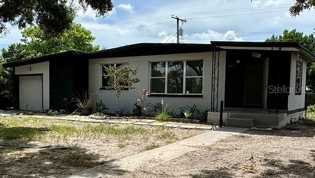 For Sale: $173,999 (3 beds, 1 baths, 1052 Square Feet)