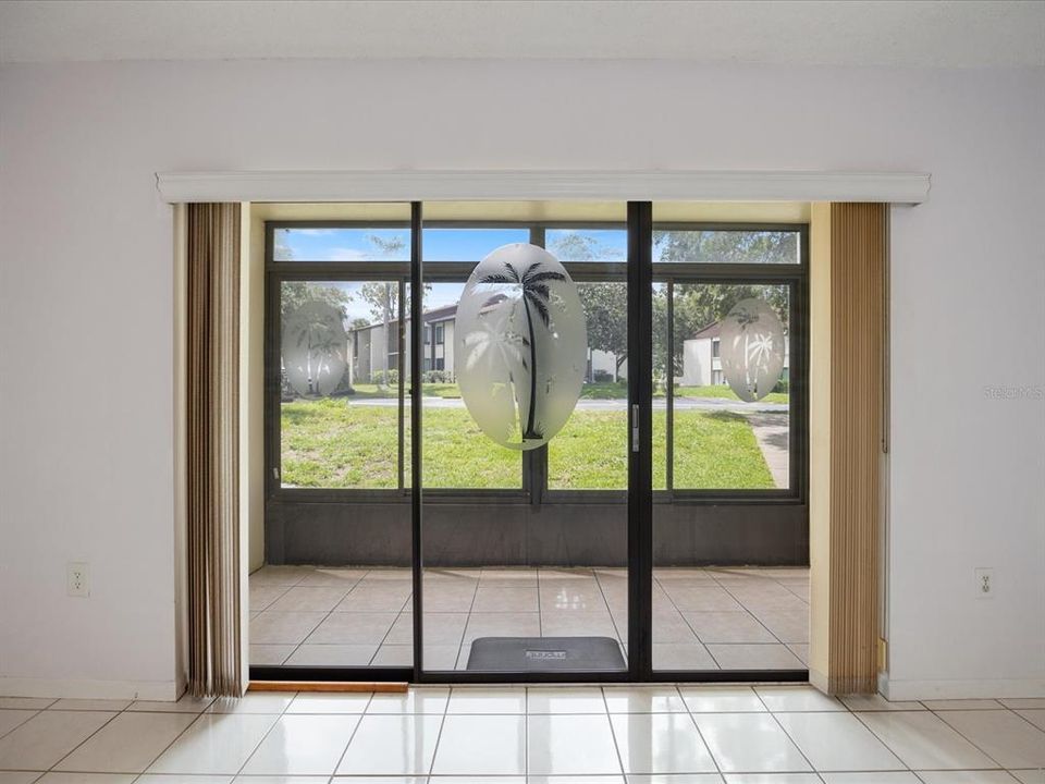 Living room to screened porch