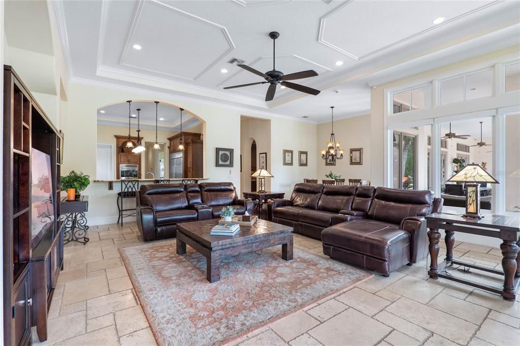 For Sale: $2,900,000 (5 beds, 5 baths, 6195 Square Feet)