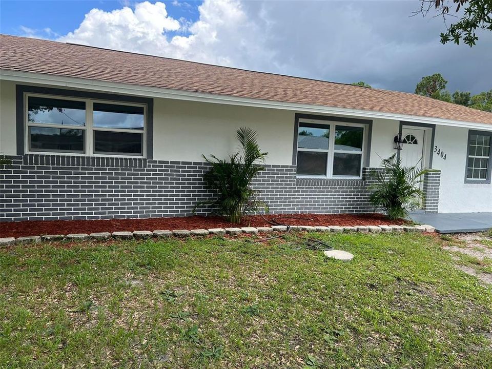 For Sale: $250,900 (3 beds, 2 baths, 1126 Square Feet)