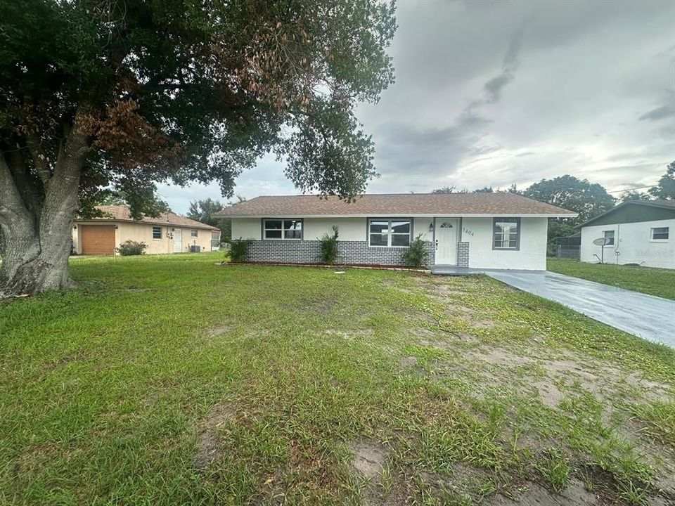 For Sale: $250,900 (3 beds, 2 baths, 1126 Square Feet)