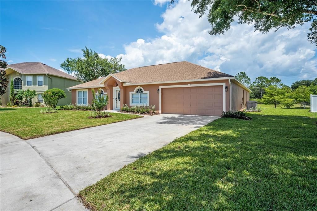 Active With Contract: $550,000 (4 beds, 2 baths, 2904 Square Feet)