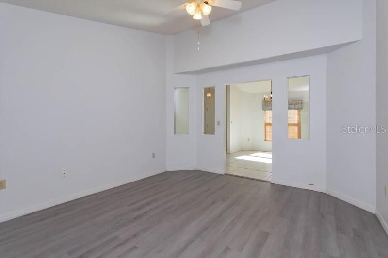 For Sale: $337,500 (3 beds, 2 baths, 1544 Square Feet)