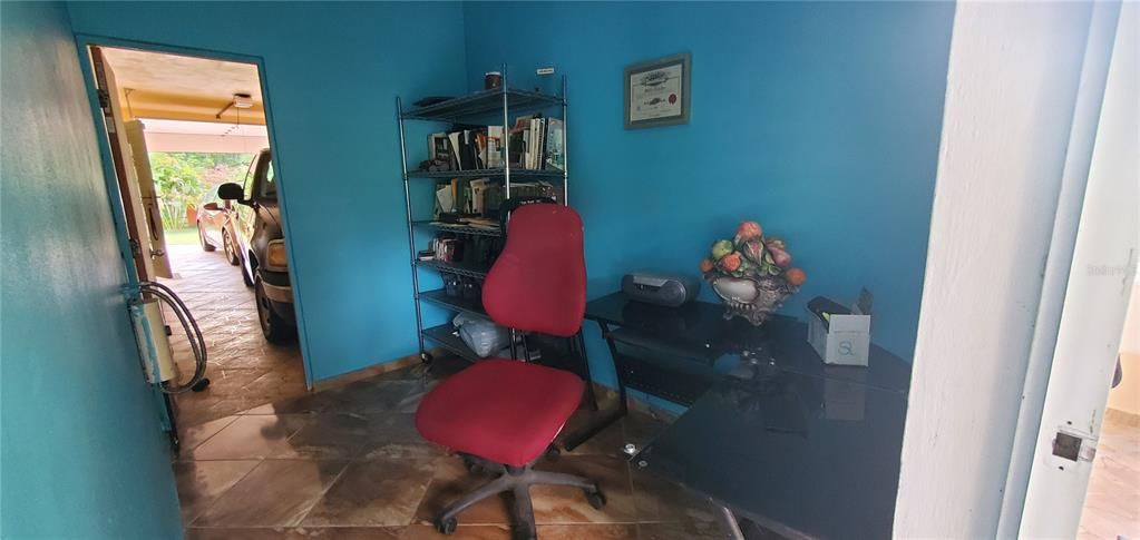 Vendido Recientemente: $287,500 (3 camas, 2 baños, 1833 Pies cuadrados)