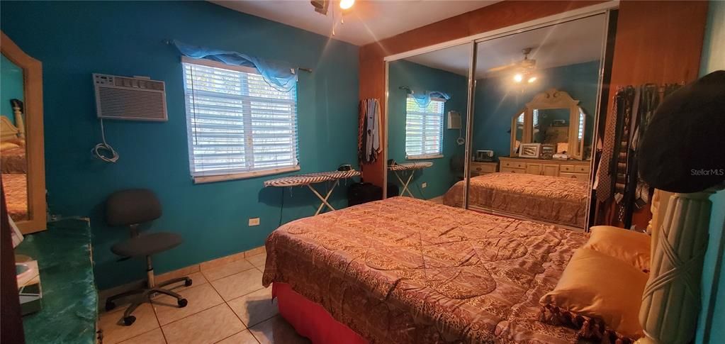 Vendido Recientemente: $287,500 (3 camas, 2 baños, 1833 Pies cuadrados)