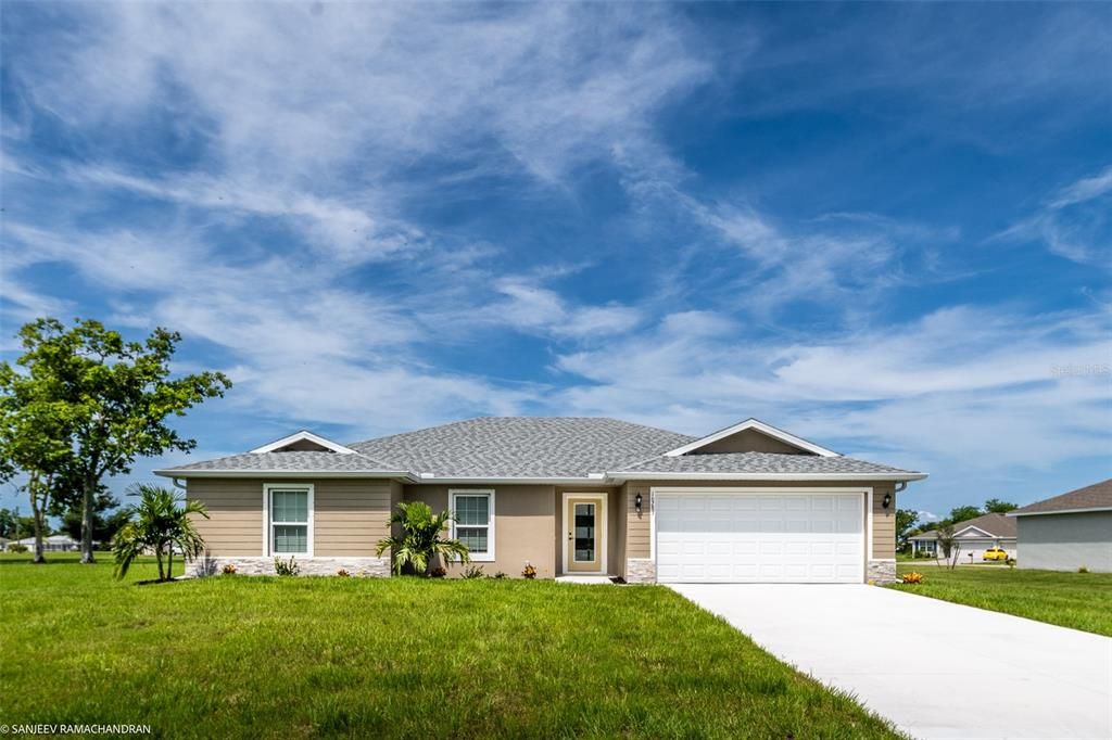 Recently Rented: $2,350 (4 beds, 2 baths, 1798 Square Feet)