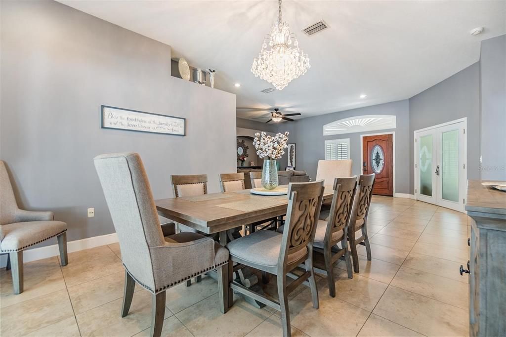 Active With Contract: $565,000 (4 beds, 2 baths, 2571 Square Feet)