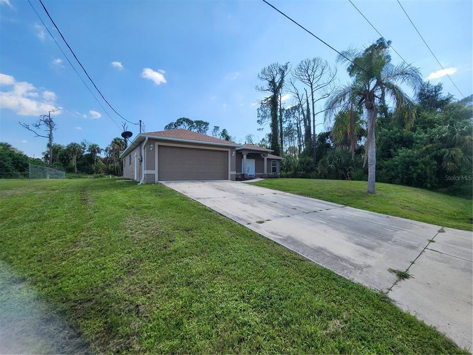 For Sale: $315,000 (3 beds, 2 baths, 1631 Square Feet)