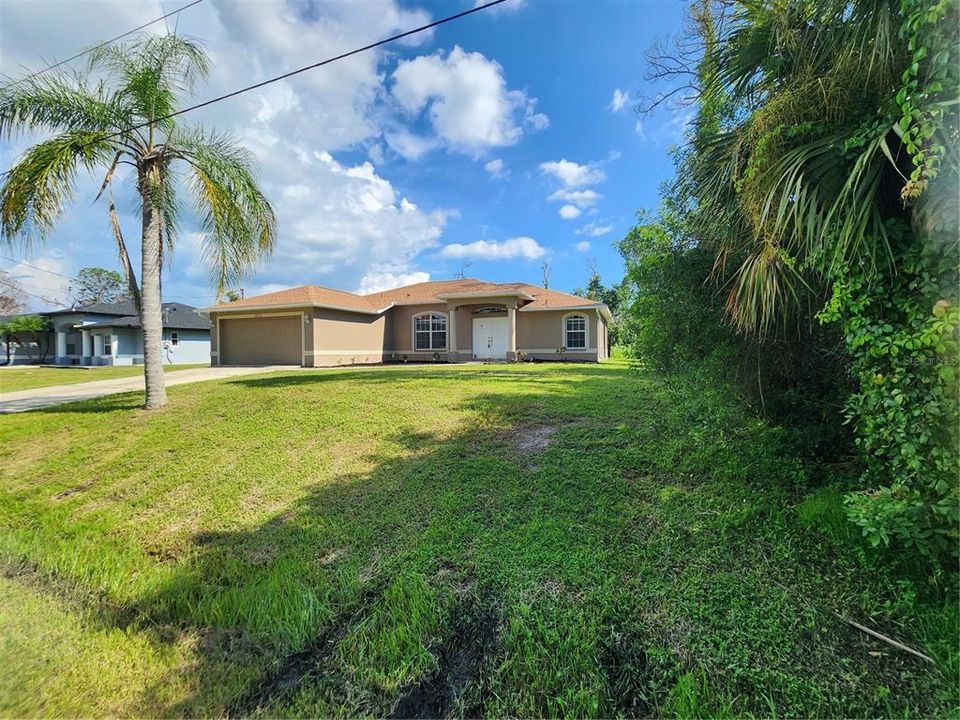 For Sale: $315,000 (3 beds, 2 baths, 1631 Square Feet)