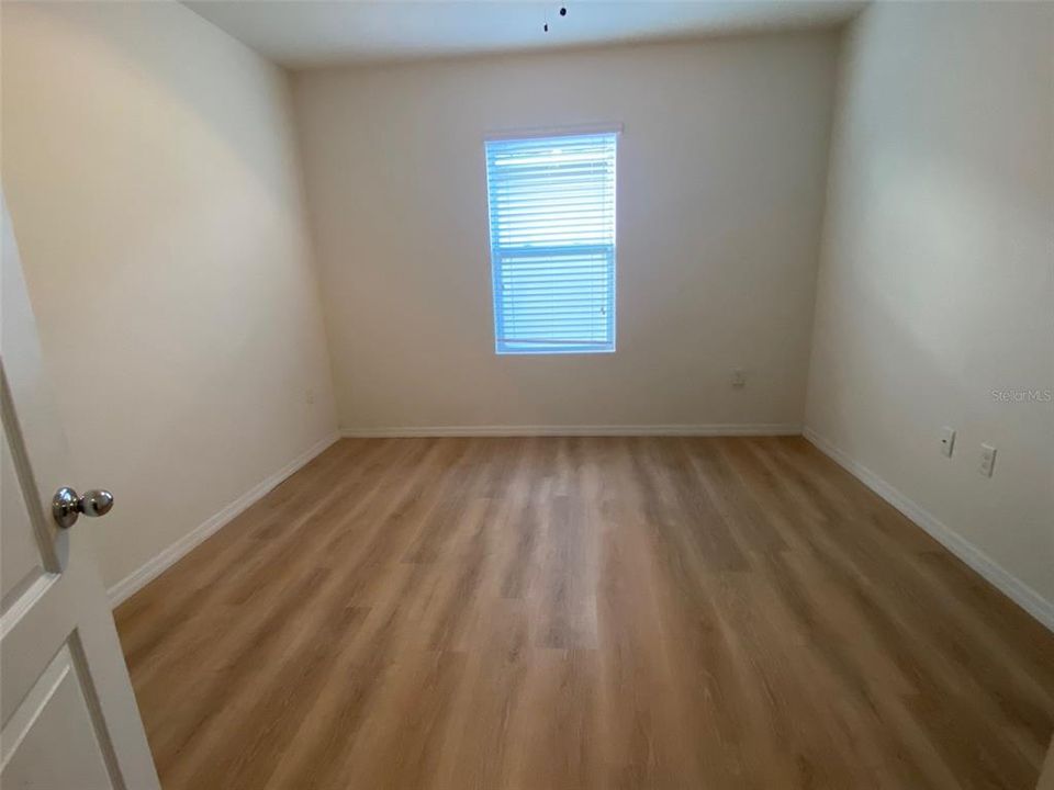 For Rent: $2,300 (4 beds, 2 baths, 1867 Square Feet)