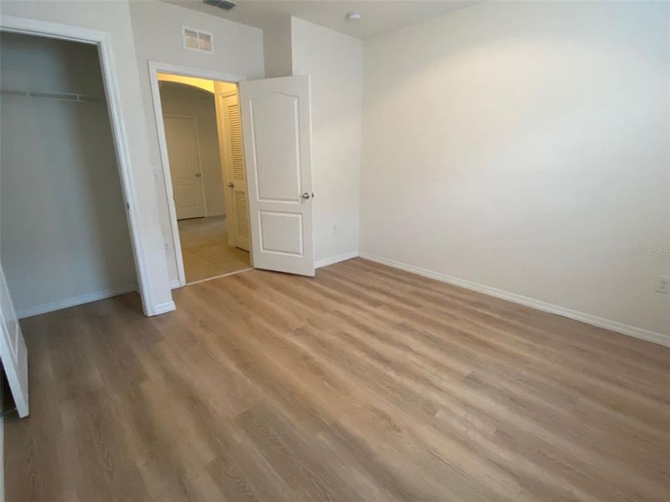 For Rent: $2,300 (4 beds, 2 baths, 1867 Square Feet)