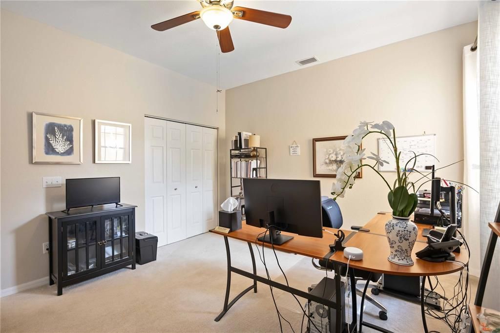 Active With Contract: $425,000 (3 beds, 3 baths, 2572 Square Feet)