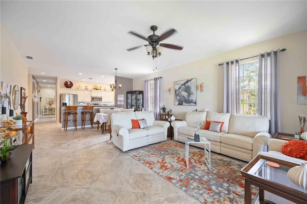 Active With Contract: $425,000 (3 beds, 3 baths, 2572 Square Feet)