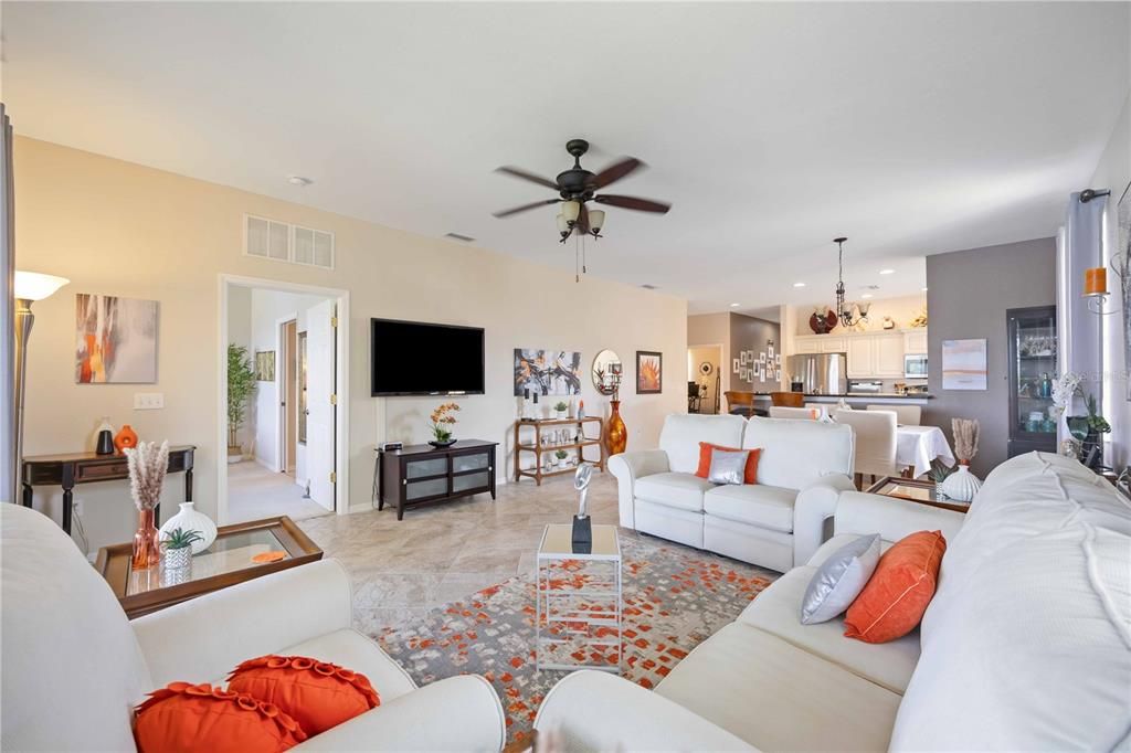 Active With Contract: $425,000 (3 beds, 3 baths, 2572 Square Feet)