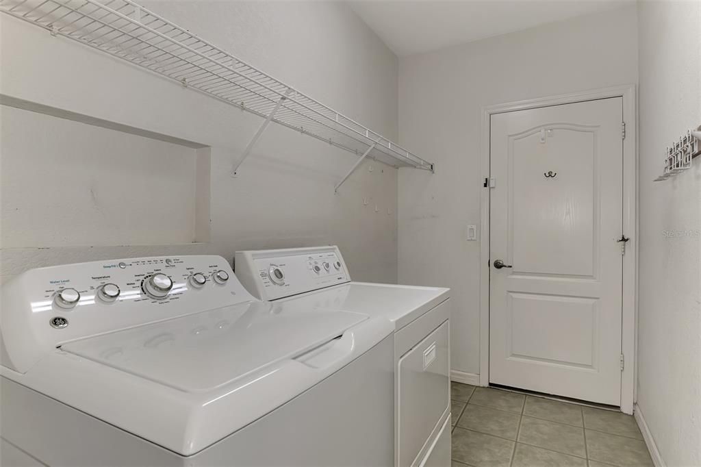 For Sale: $355,000 (2 beds, 2 baths, 1440 Square Feet)