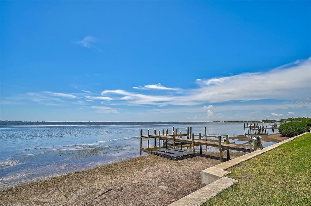 For Sale: $799,500 (3 beds, 3 baths, 1945 Square Feet)