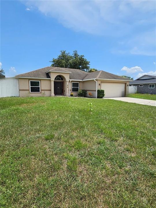 Recently Rented: $2,199 (3 beds, 2 baths, 1766 Square Feet)