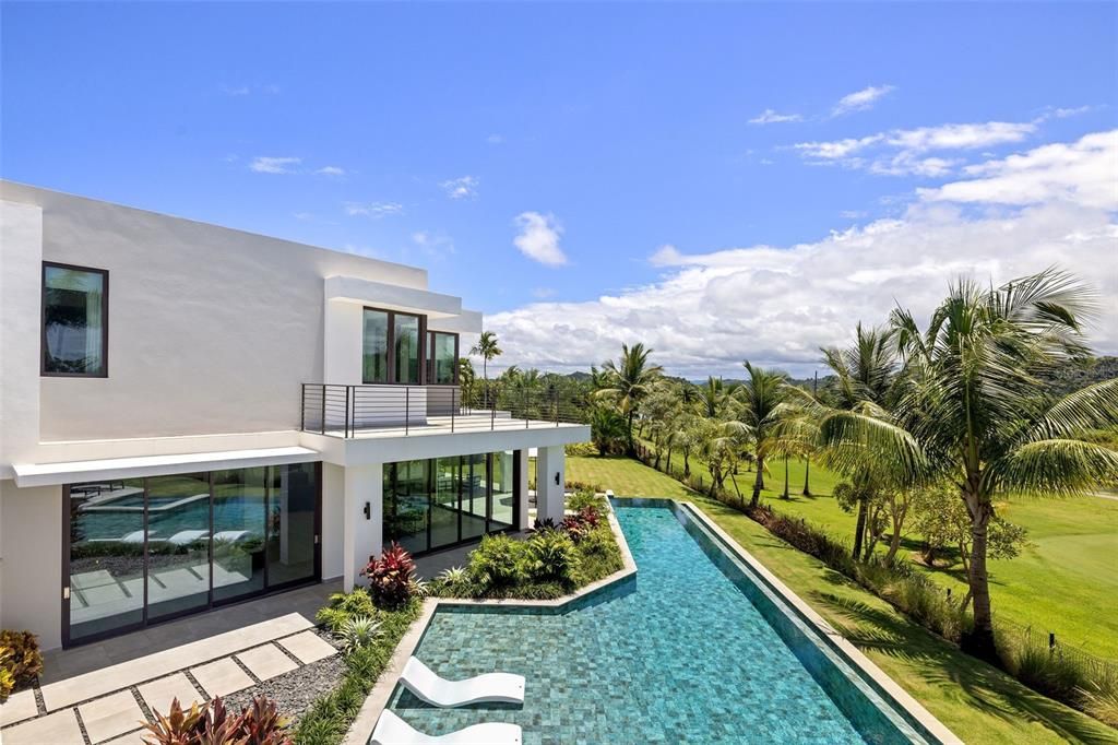 For Sale: $16,995,000 (5 beds, 7 baths, 7800 Square Feet)