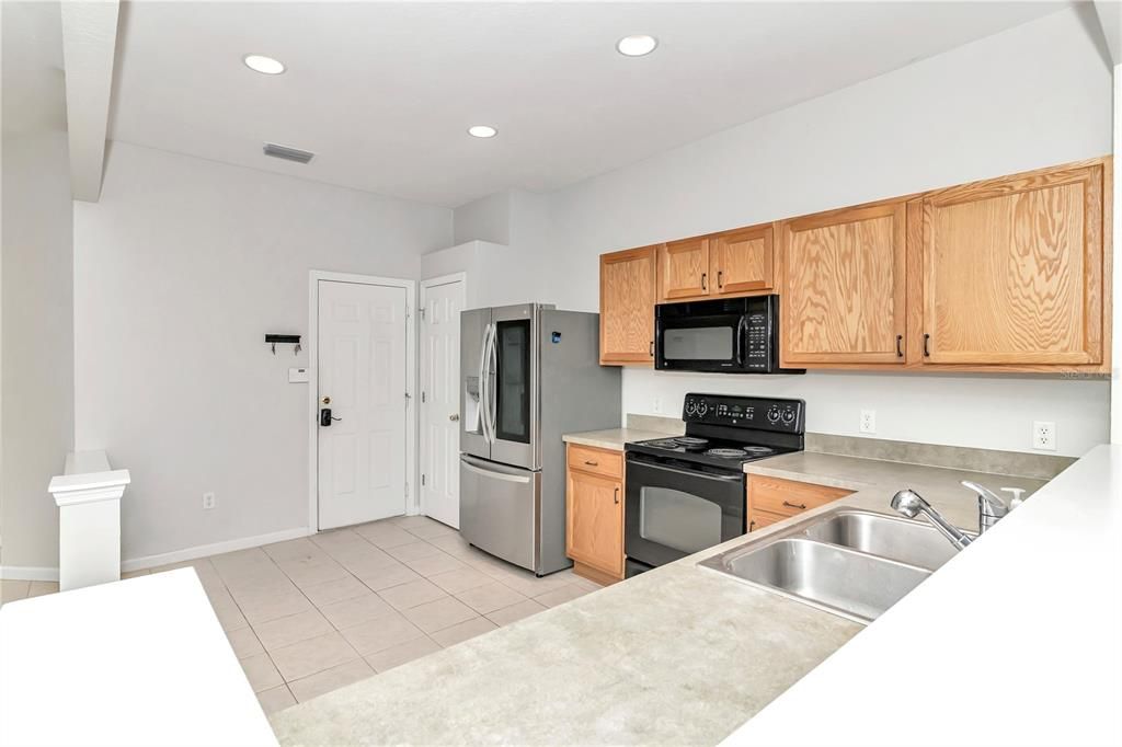 For Sale: $219,900 (3 beds, 2 baths, 1584 Square Feet)