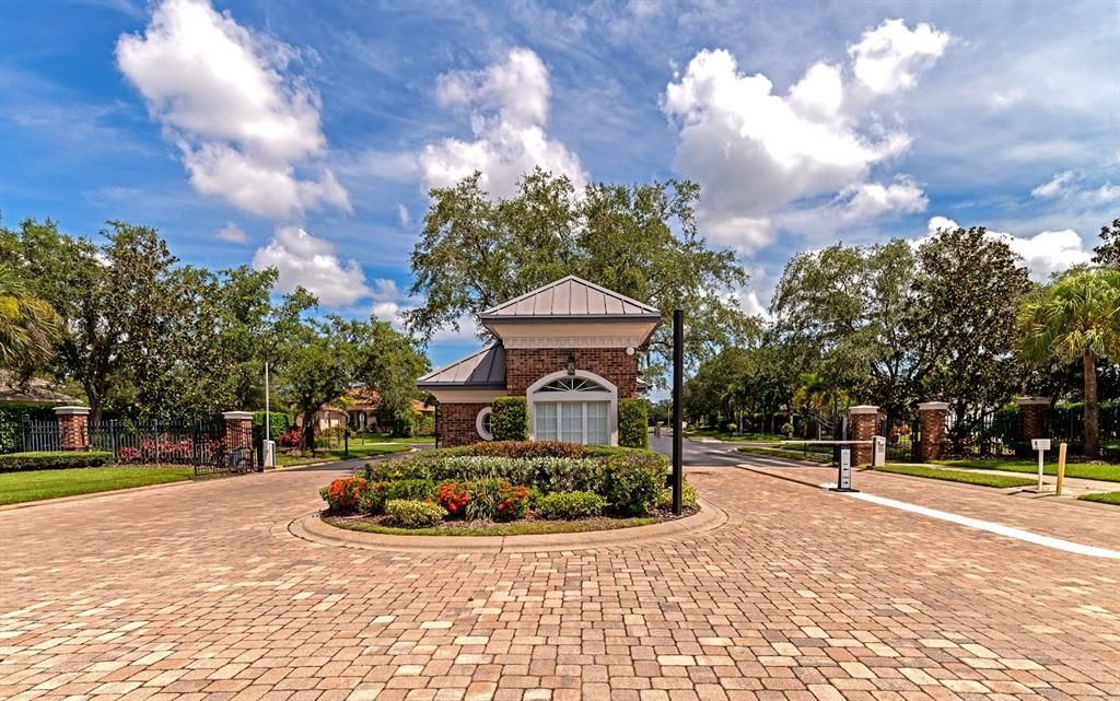 University Place Gates