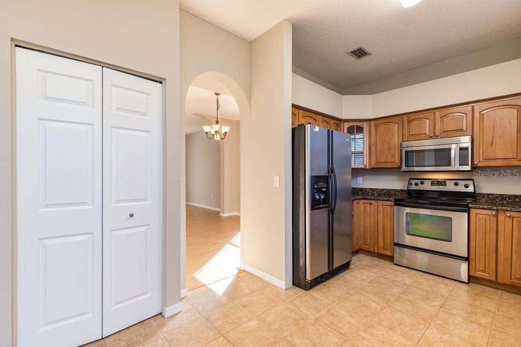 Active With Contract: $2,500 (3 beds, 2 baths, 2424 Square Feet)