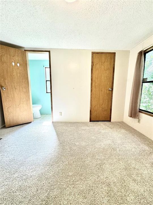 For Sale: $112,000 (2 beds, 1 baths, 784 Square Feet)