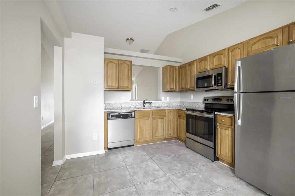 For Rent: $1,990 (3 beds, 2 baths, 1233 Square Feet)