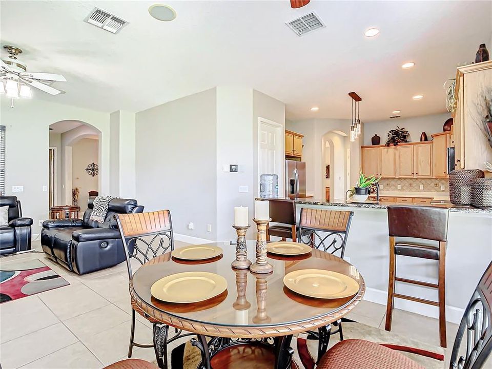 For Sale: $675,000 (4 beds, 3 baths, 3281 Square Feet)