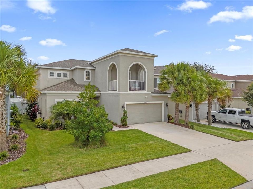 Active With Contract: $750,000 (4 beds, 3 baths, 3422 Square Feet)