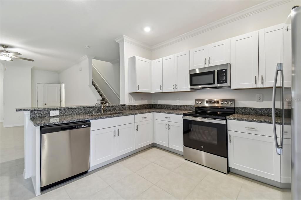 Active With Contract: $1,950 (3 beds, 2 baths, 1634 Square Feet)