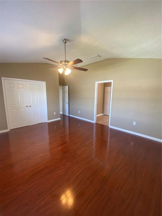 For Rent: $3,100 (3 beds, 2 baths, 2040 Square Feet)